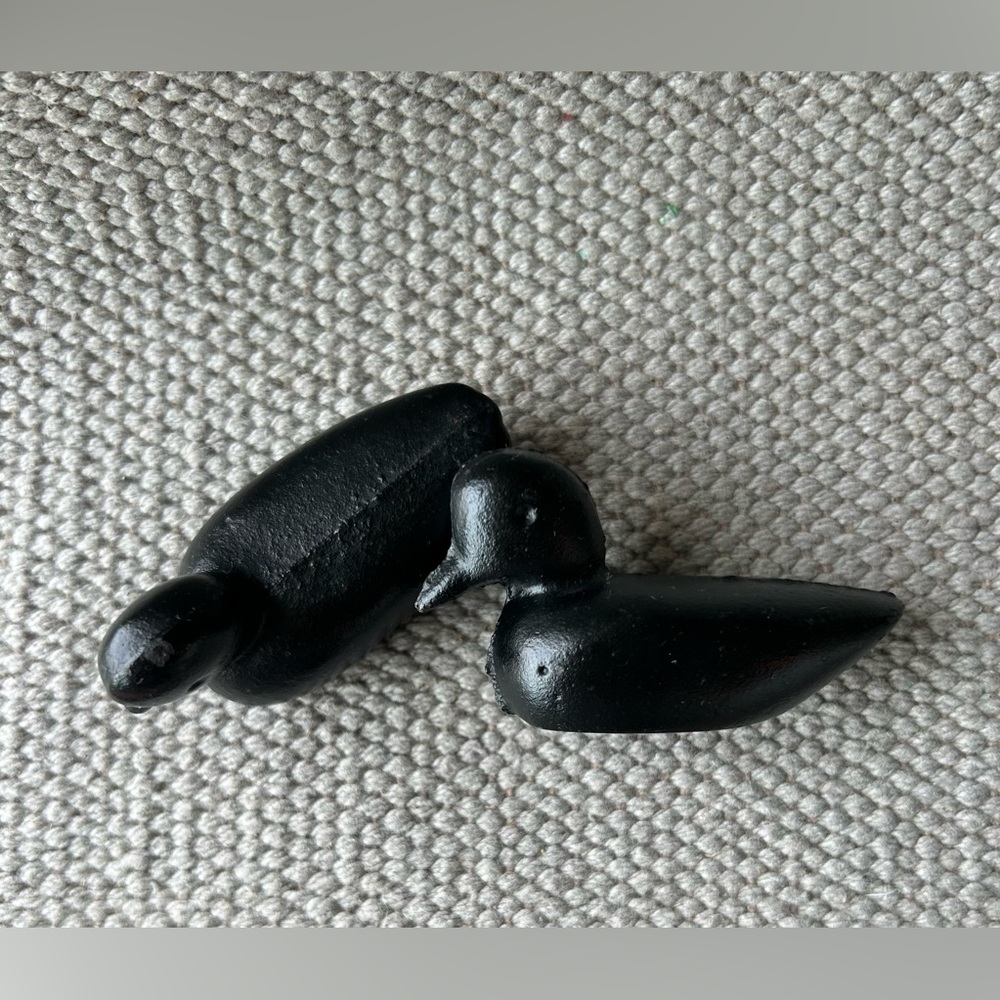 Pair of Small Vintage Cast Iron Ducks 🦆